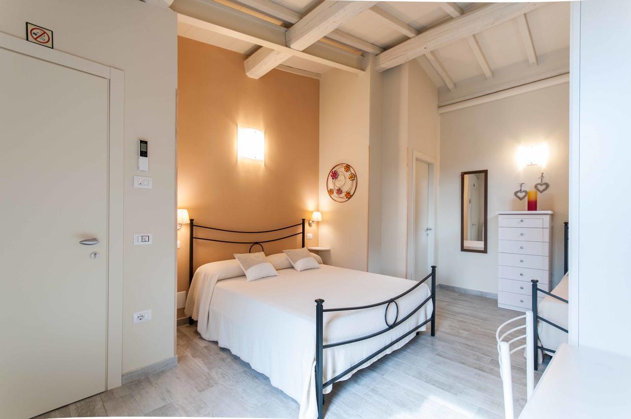 Il Lavandeto - Farmhouse In The City Siena Exterior photo